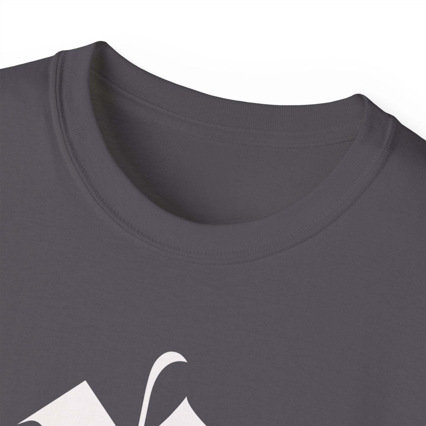 Edgy Skull Graphic Tee, Unisex Gothic T-Shirt, Casual Wear, Streetwear Fashion, Statement Apparel, Everyday Style