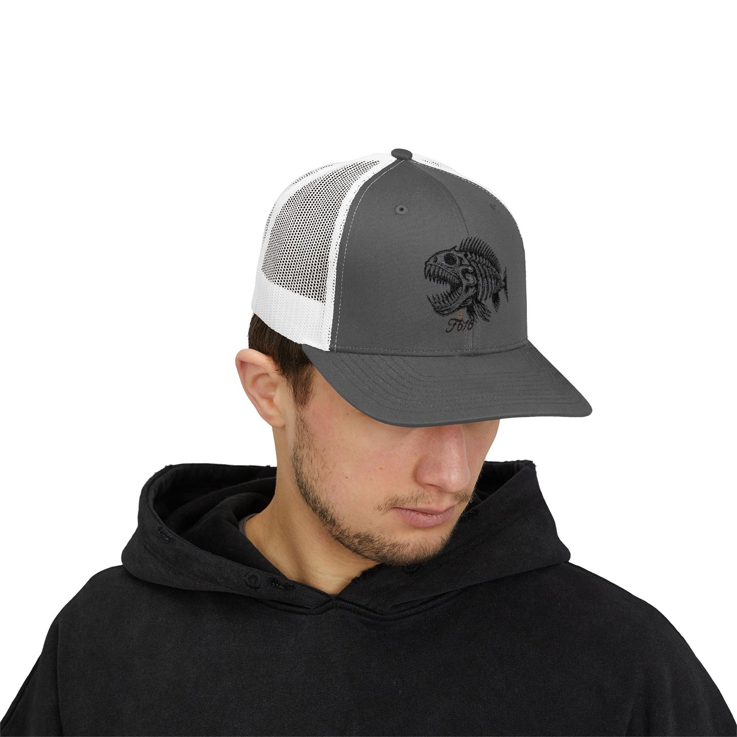 Skull Graphic Snapback Trucker Cap, Edgy Style Hat for Festivals, Halloween Costume Accessory, Streetwear, Unisex